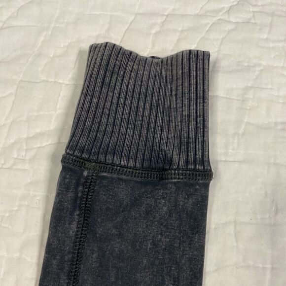 Aerie Heathered Gray Leggings size Small - Picture 6 of 8